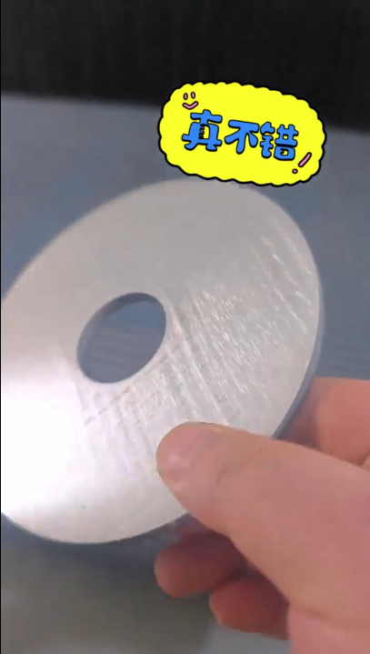 拋光拉絲機(jī)對碳鋼表面進(jìn)行銹跡毛刺處理